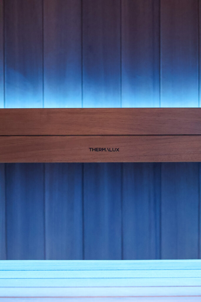 Saunabak met Thermalux logo